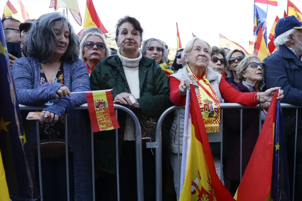 Protesta en Cibeles contra Pedro Sánchez y la ley de amnistía