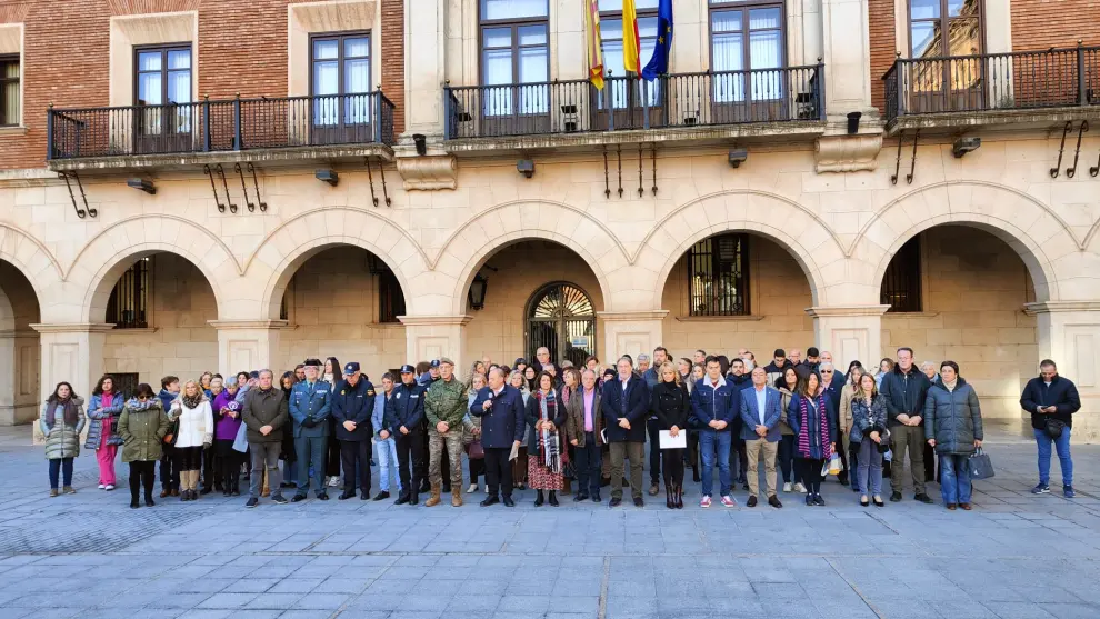 Actos contra el maltrato a las mujeres convocados por la delegación del Gobierno de Aragón en Zaragoza, Huesca y Teruel.