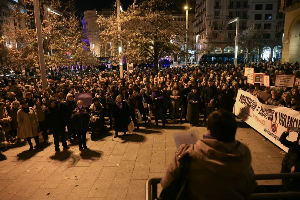Aragón sale a la calle para mostrar su "rotundo rechazo" a la violencia de género.