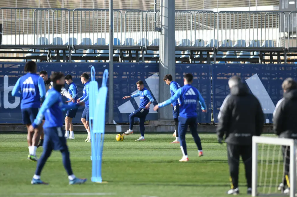 Entrenamiento del Real Zaragoza para prepara el partido contra el Espanyol