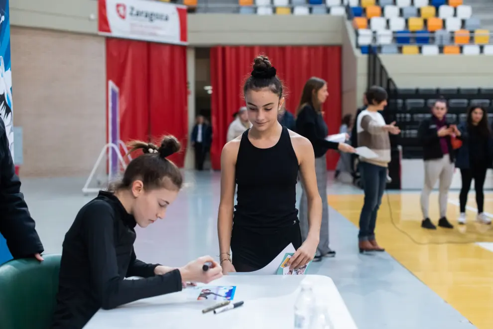 La alemana Darja Varfolomeev, actual campeona del mundo de gimnasia rítmica, en el pabellón Siglo XXI de Zaragoza