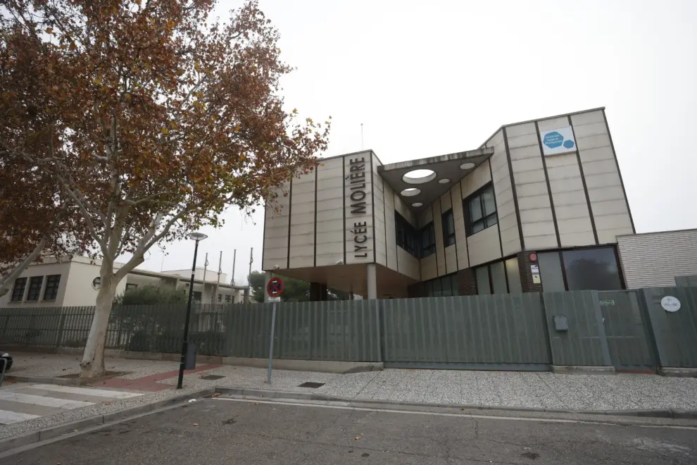 Cuatro colegios de Zaragoza desalojados por aviso de bomba