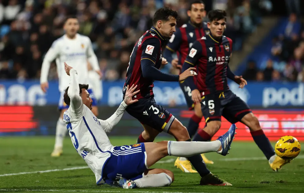 Partido Real Zaragoza-Levante, jornada 21 de Segunda División, en La Romareda