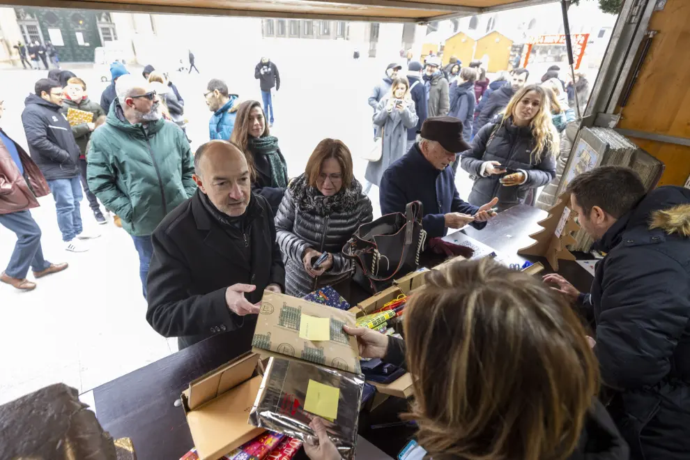 Inauguración de la iniciativa Libros que importan en la Plaza del Pilar de Zaragoza