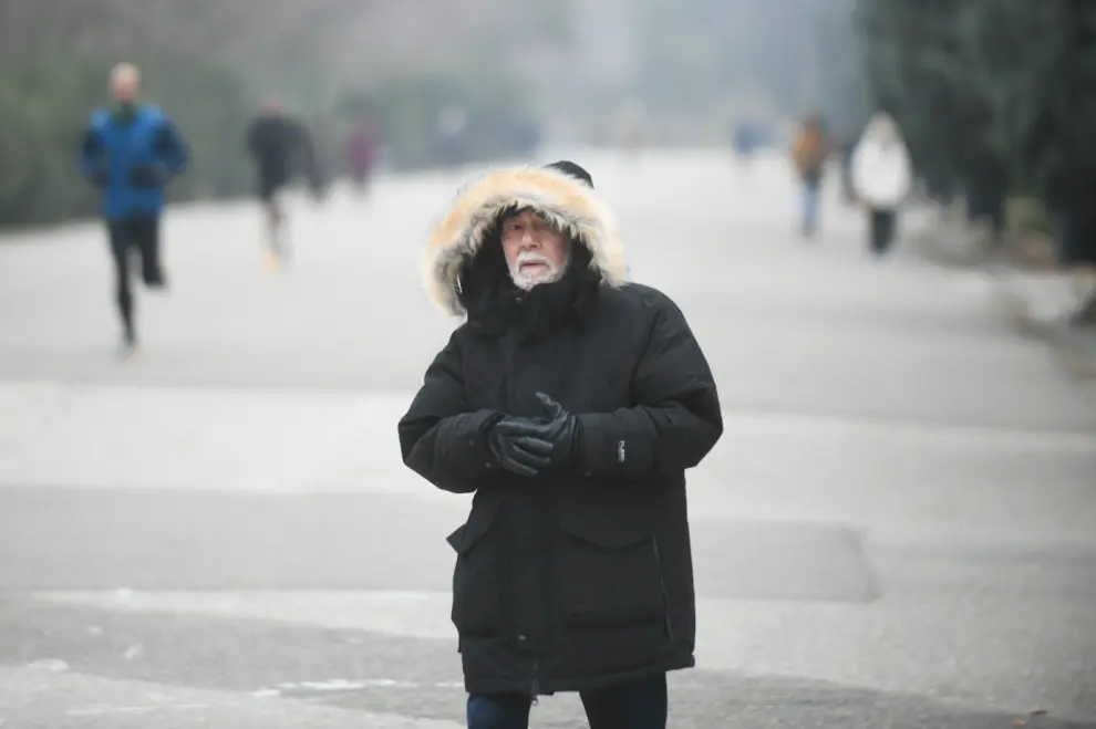 Fotos de frío en Zaragoza, que ha activado el aviso por bajas temperaturas