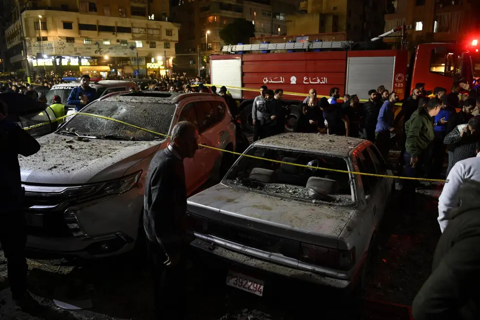 Beirut (Lebanon), 02/01/2024.- Damaged vehicles at the site of an explosion in the southern district of Dahiyeh, Beirut, Lebanon 2 January 2024. According to Lebanese state media, four people were killed in the explosion including Hamas deputy head, Saleh al Arouri. (Líbano) EFE/EPA/ABBAS SALMAN
