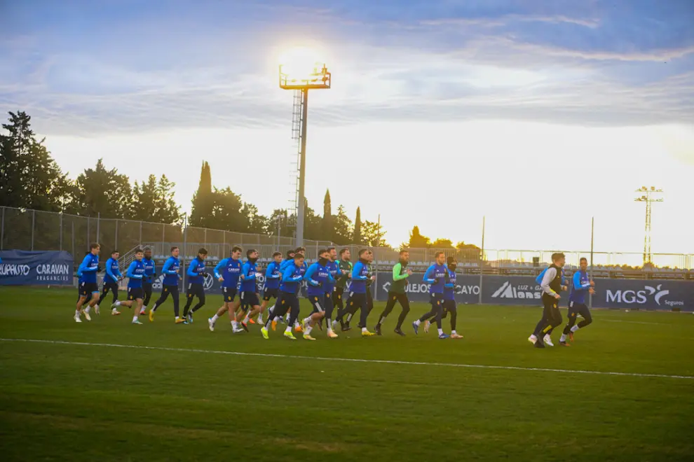 Primer entrenamiento del Real Zaragoza de 2024 en la Ciudad Deportiva