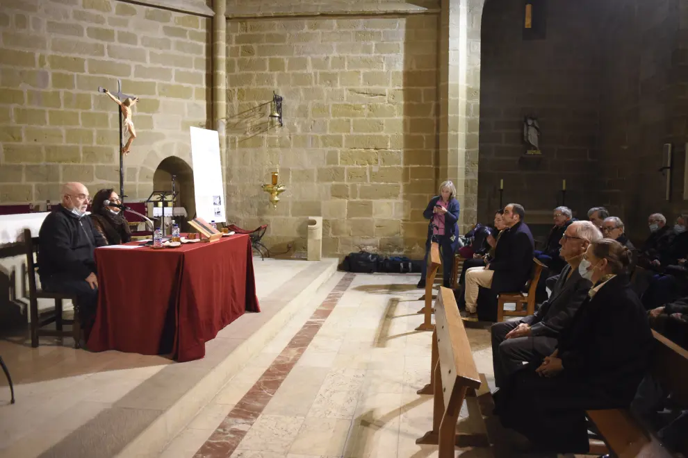 Presentación del número 132 de la revista 'Argensola' en la iglesia de San Miguel de Huesca.