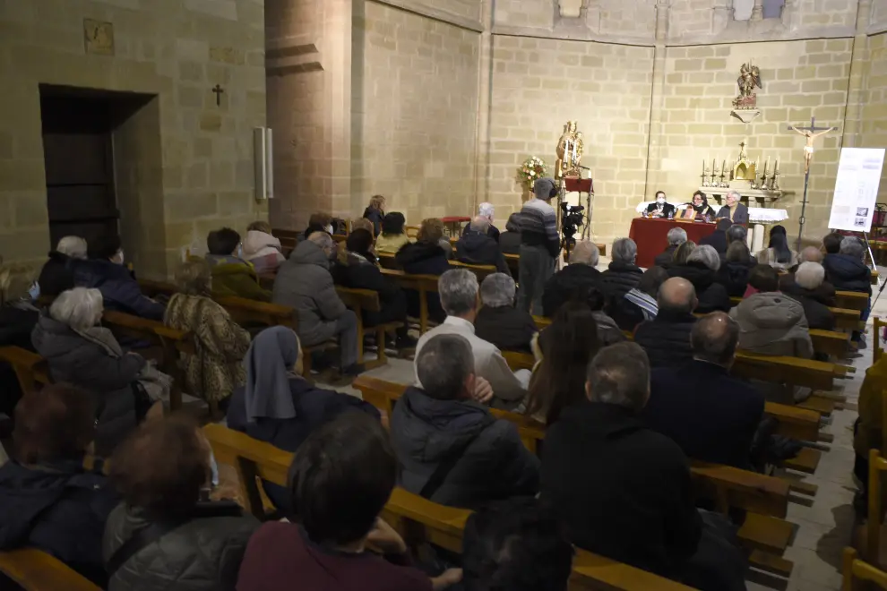 Presentación del número 132 de la revista 'Argensola' en la iglesia de San Miguel de Huesca.