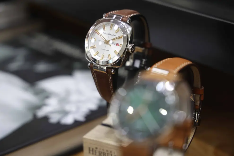 Un reloj de la firma relojera familiar Herbelin.