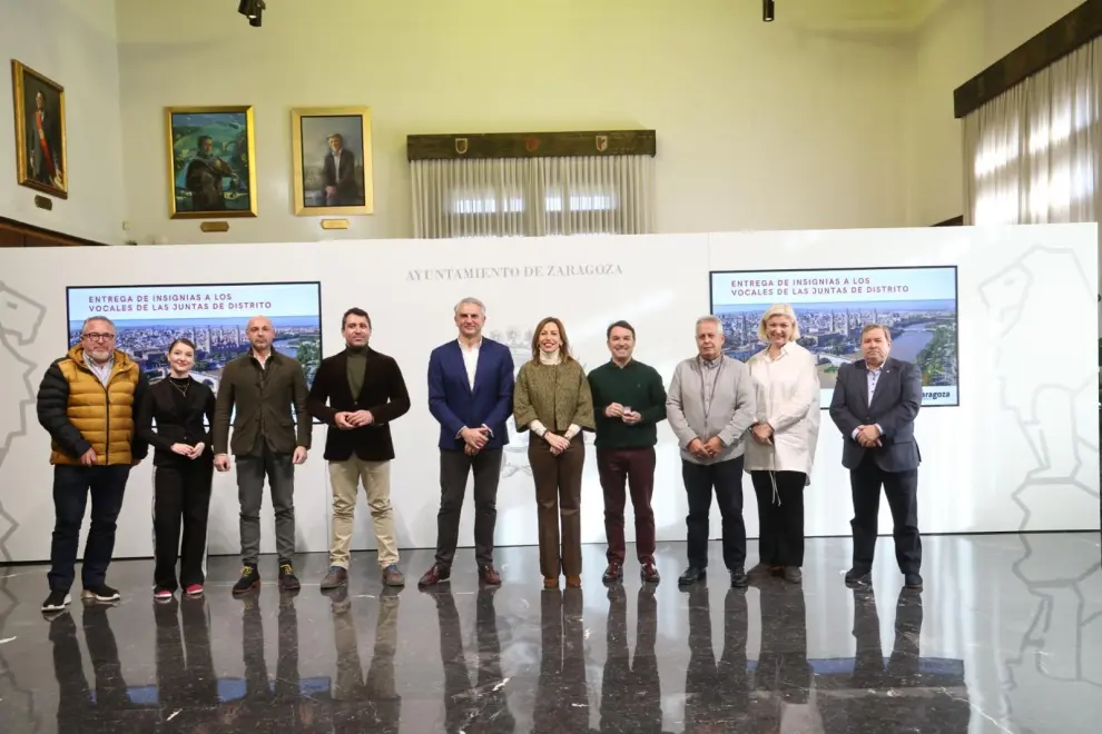 Los vocales de las juntas municipales de Zaragoza han sido recibidos en el Ayuntamiento.