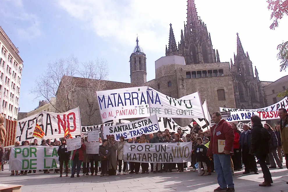 Movilizaciones contra el trasvase en Barcelona en 2001.