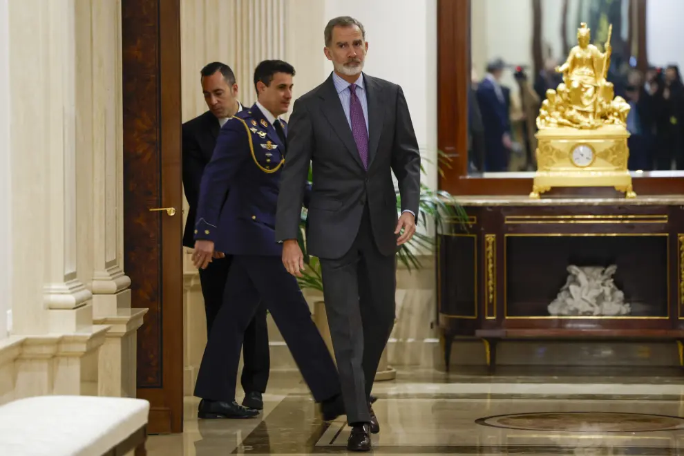 MADRID, 30/01/2024.- El rey Felipe VI a su llegada a la Junta Gobierno de la Federación Española de Municipios y Provincias (FEMP) en el palacio de la Zarzuela, Madrid este martes. EFE/ Zipi