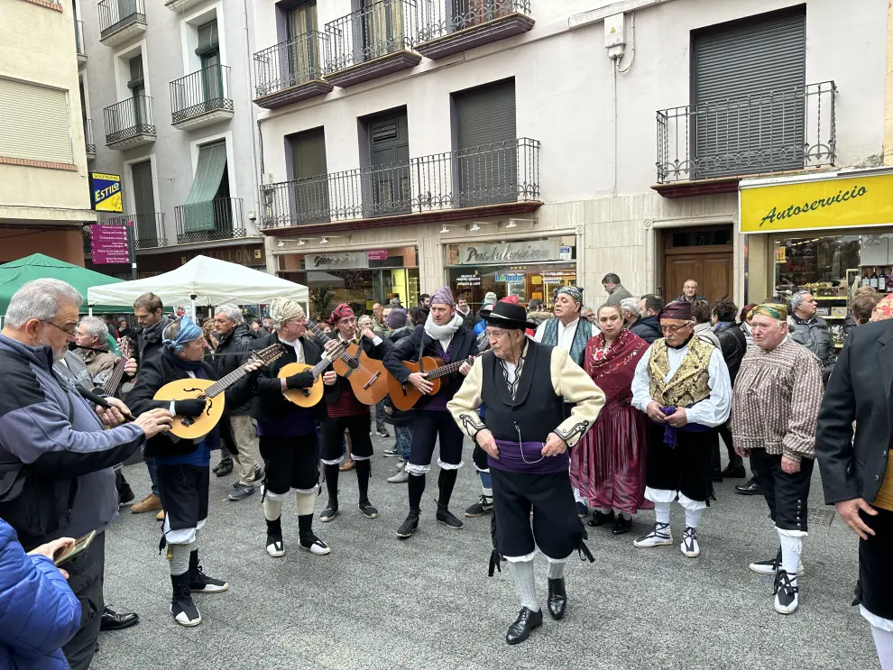 Barbastro celebra la 512 edición de la Candelera, una de las fiestas más populares y antiguas de Aragón.