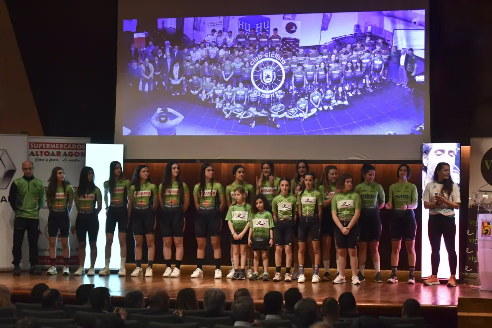 La entidad ha presentado este sábado a sus siete equipos y una nueva prueba cicloturista, La Magia del Grial.