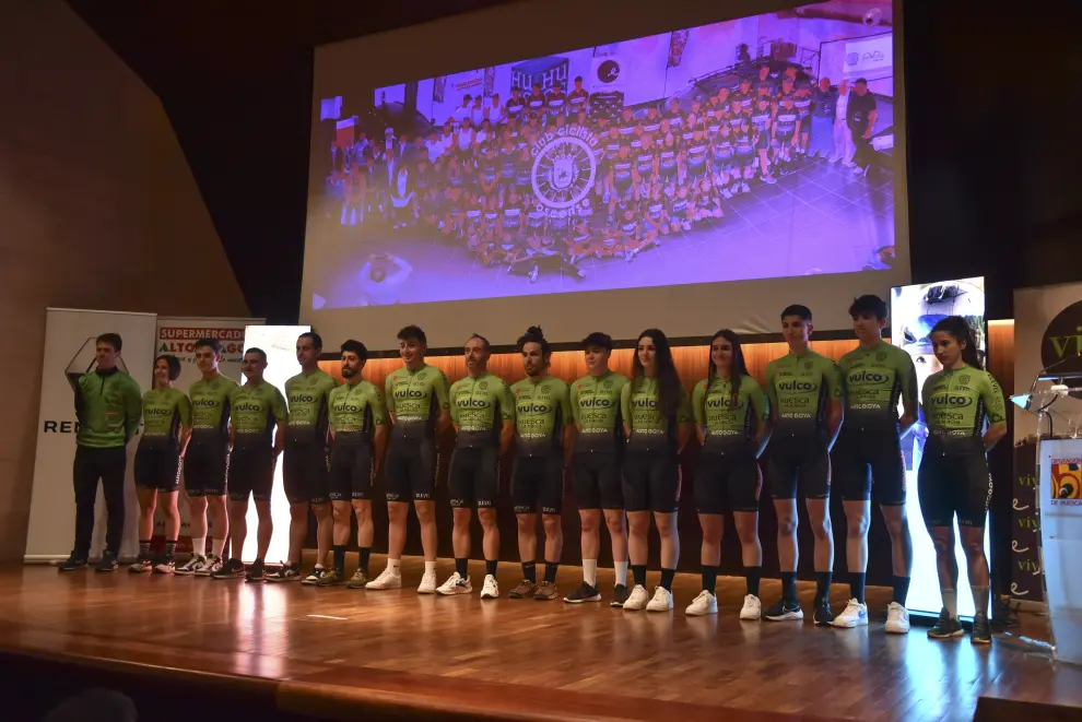La entidad ha presentado este sábado a sus siete equipos y una nueva prueba cicloturista, La Magia del Grial.
