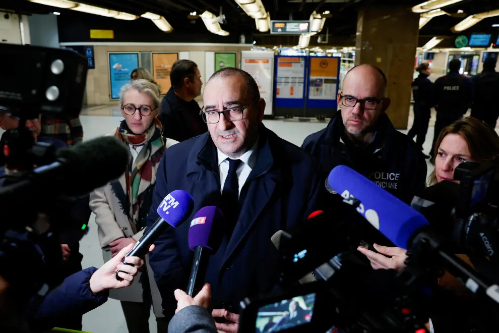 Paris Police Prefect Laurent Nunez speaks with members of the media after a man with a knife wounded several people at the Gare de Lyon rail station in Paris, France, February 3, 2024. REUTERS/Gonzalo Fuentes [[[REUTERS VOCENTO]]] FRANCE-SECURITY/