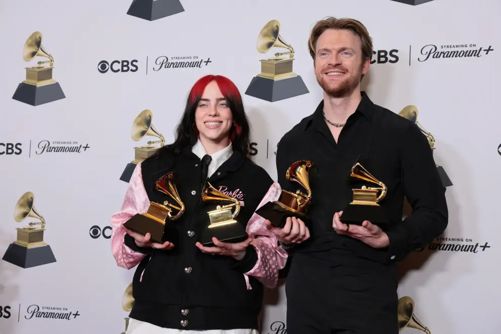 Billie Eilish y FINNEAS ganadores a mejor canción del año.