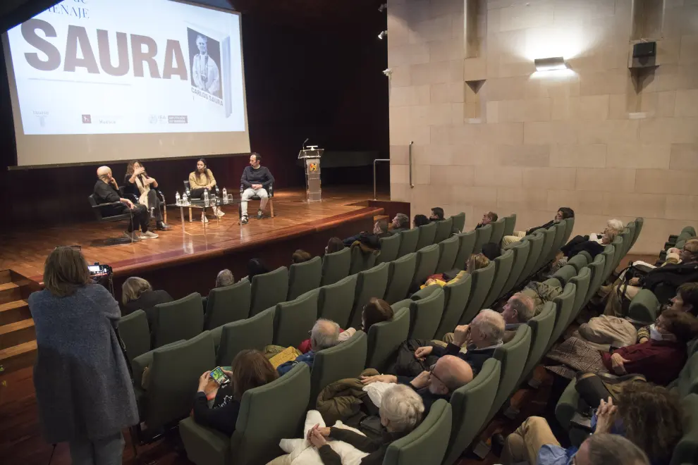 Presentación del libro de memorias de Carlos Saura en la Diputación de Huesca.