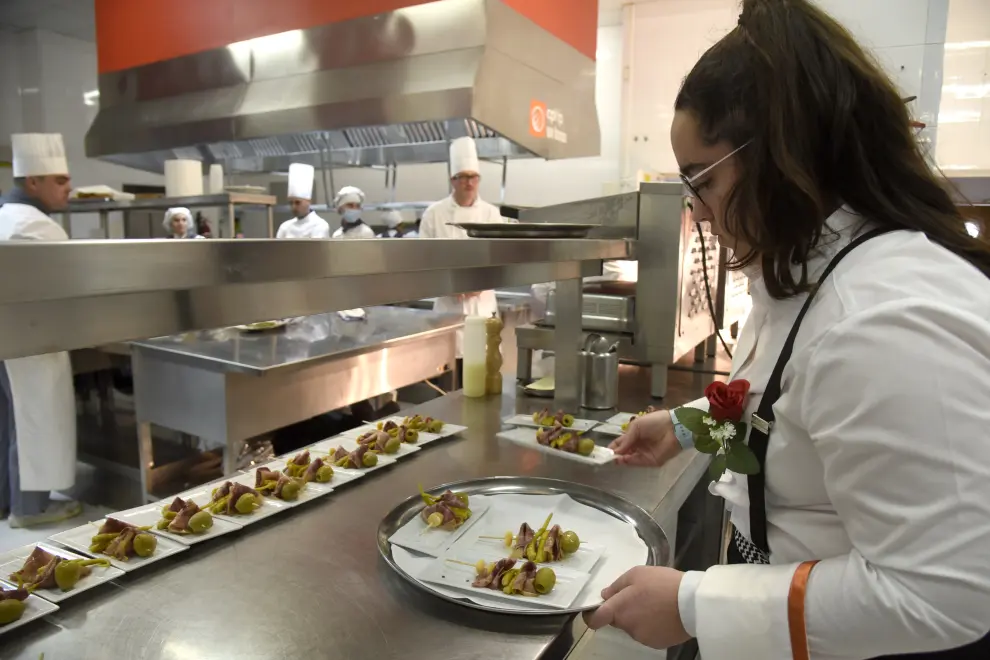 El centro, con más de 200 alumnos, se vuelca esta semana en sus jornadas gastronómicas.