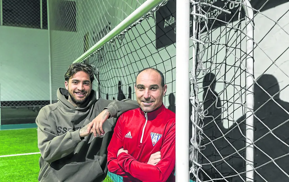 Luis Carbonell con Iván Martínez, en el Fútbol Indoor Zaragoza de Cuarte.