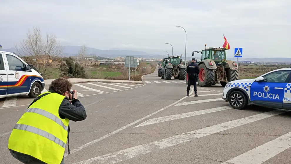 Los agricultores provocan retenciones en Huesca.
