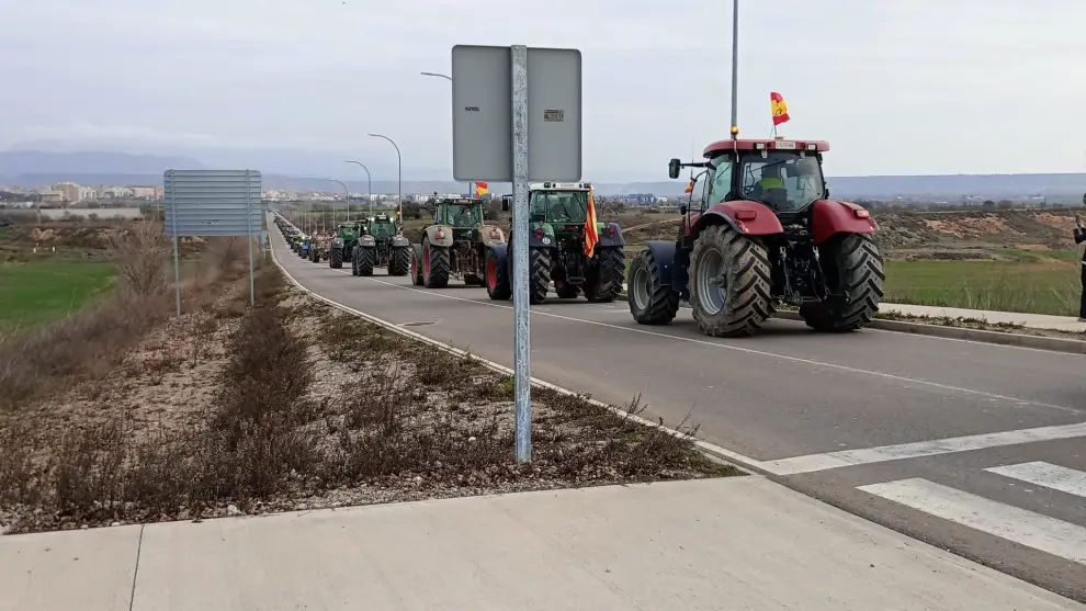 Los agricultores provocan retenciones en Huesca.