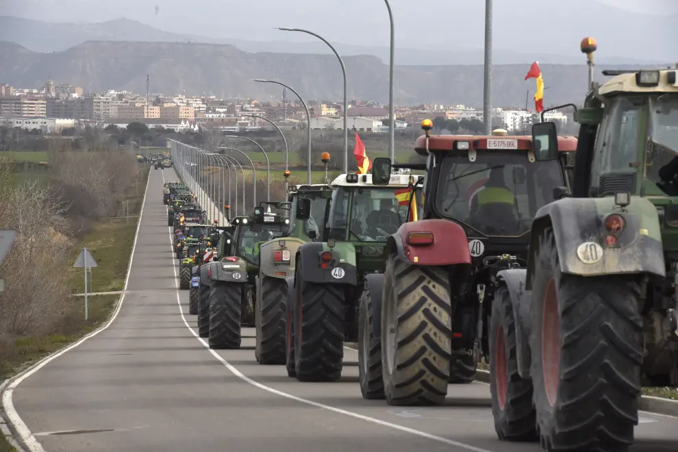 Protestas de agricultores en Huesca 8 2 24 Foto Javier Navarro_8 [[[FOTOGRAFOS]]]