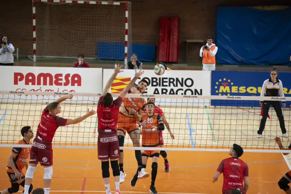 Partido Pamesa Teruel-Arenal Emevé, de la Superliga de voleibol en Los Planos