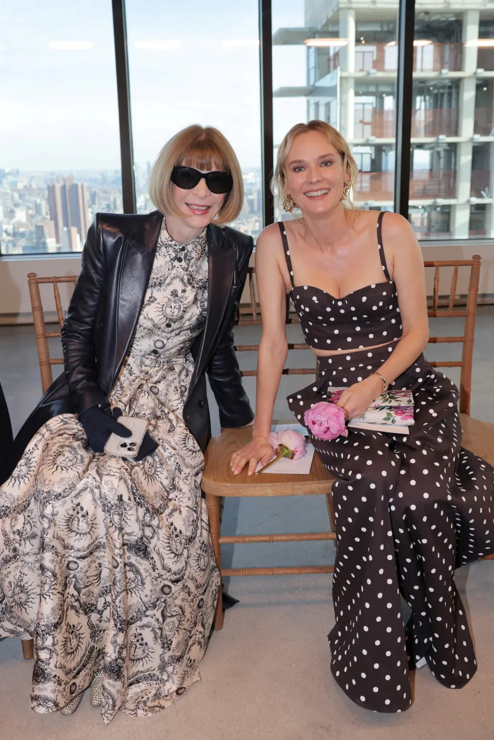 Vogue Editor-in-Chief Anna Wintour and Diane Kruger attend the Carolina Herrera Fall/Winter 2024 collection show during New York Fashion Week, in New York City, U.S., February 12, 2024. REUTERS/Andrew Kelly [[[REUTERS VOCENTO]]]