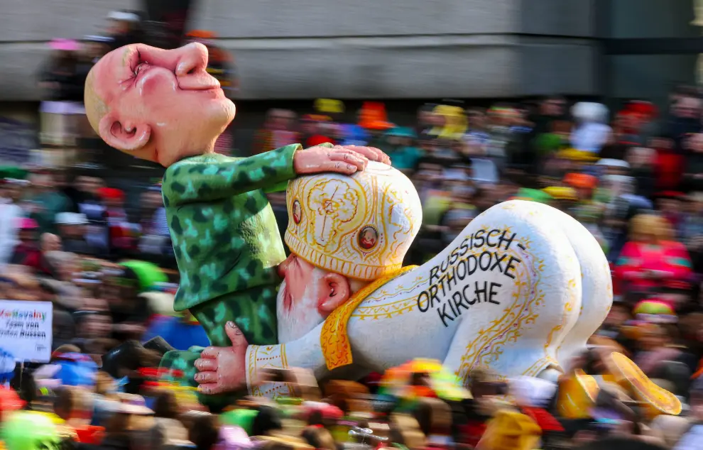 Desfile de carnaval Rose Monday en Düsseldorf, Alemania