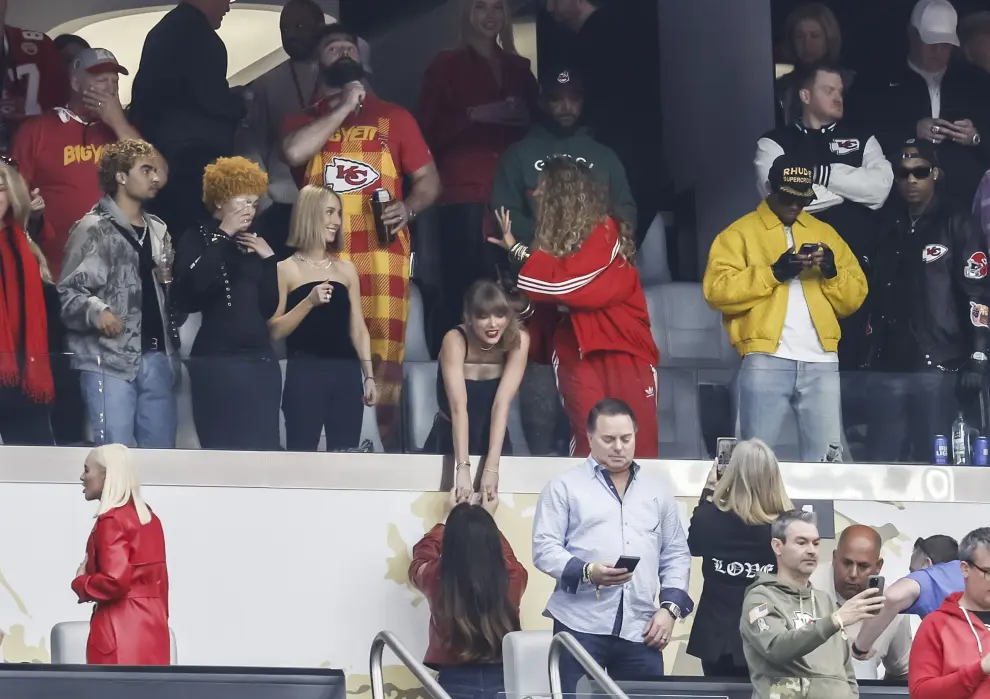 Feb 11, 2024; Paradise, Nevada, USA; Recording artist Taylor Swift reacts during the first quarter Super Bowl LVIII between the San Francisco 49ers and the Kansas City Chiefs at Allegiant Stadium. Mandatory Credit [[[REUTERS VOCENTO]]] FOOTBALL-NFL-KC-SF/