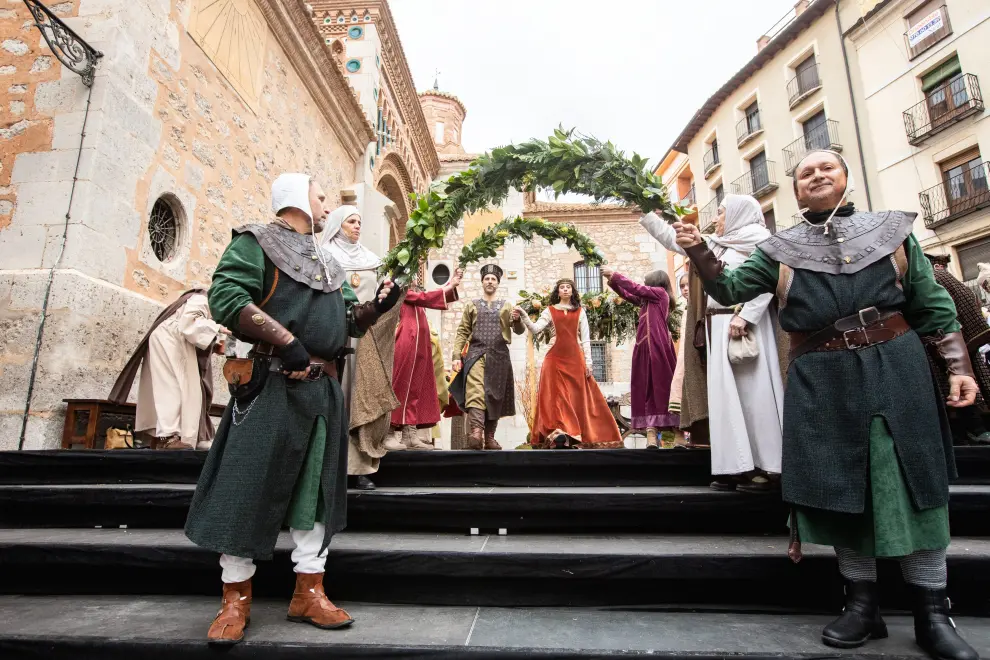 Boda medieval en un Teruel abarrotado de público que se emociona con sus Amantes.
