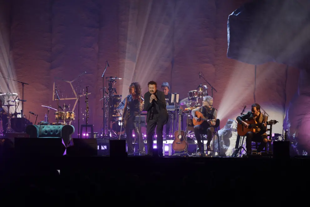 Manolo García ha vuelto a emocionar con sus canciones al público asistente a su concierto.