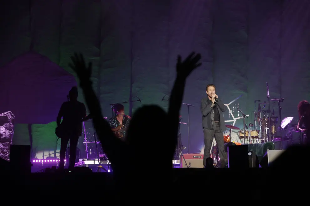 Manolo García ha vuelto a emocionar con sus canciones al público asistente a su concierto.