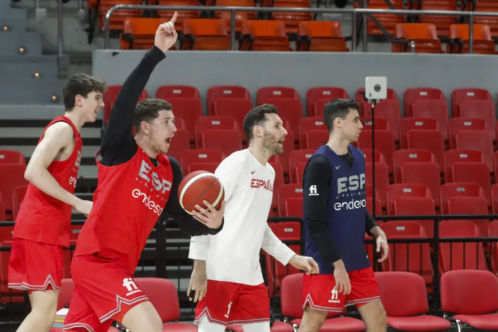 Entrenamiento de la selección española de baloncesto en Zaragoza para preparar el partido contra Letonia
