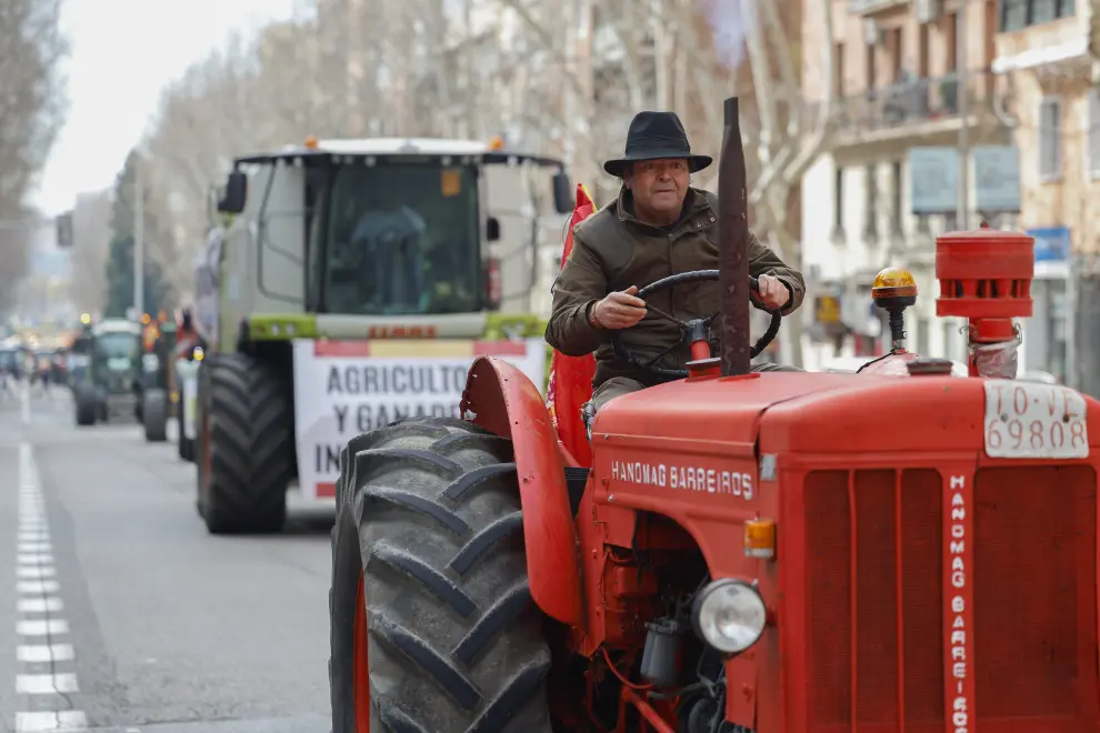fotografo: Jorge Paris Hernandez [[[PREVISIONES 20M]]] tema: Marchas de tractores. Madrid.