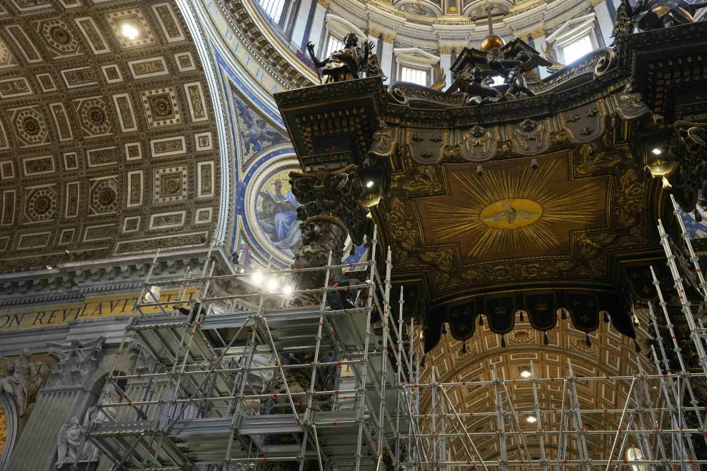 Workmen mount scaffolding around the 17th century, 95ft-tall bronze canopy by Giovan Lorenzo Bernini surmounting the papal Altar of the Confession in St. Peters Basilica at the Vatican, Wednesday, Feb. 21, 2024. Works have started for year-long, 700,000 euro restoration of the monumental baldacchino, or canopy, of St. Peters Basilica, pledging to complete the first comprehensive work on Berninis masterpiece in 250 years before Pope Francis big 2025 Jubilee. (AP Photo/Andrew Medichini)..Associated Press/LaPresse.Only Italy and Spain [[[AP/LAPRESSE]]]