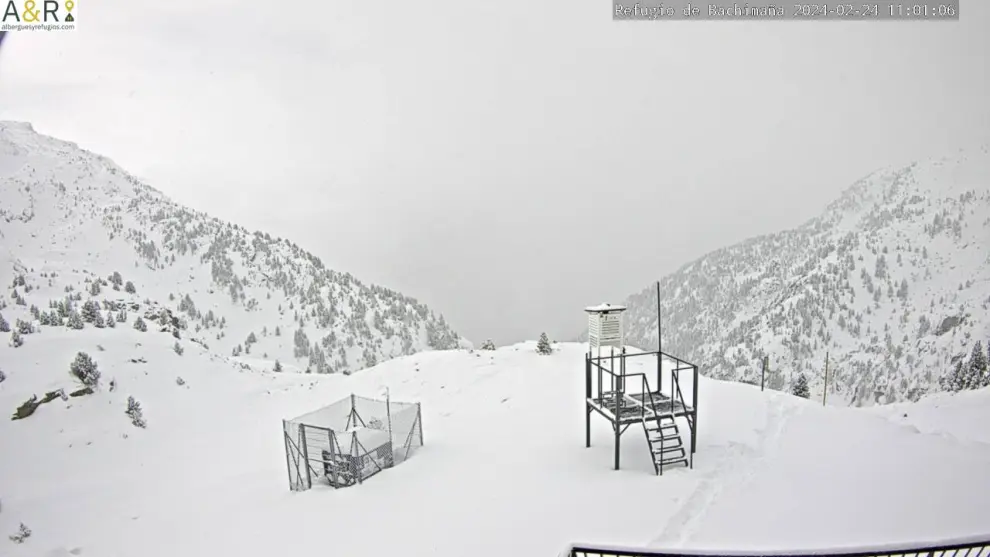 La borrasca Louis ha dejado una gran nevada en cotas altas del Pirineo aragonés.