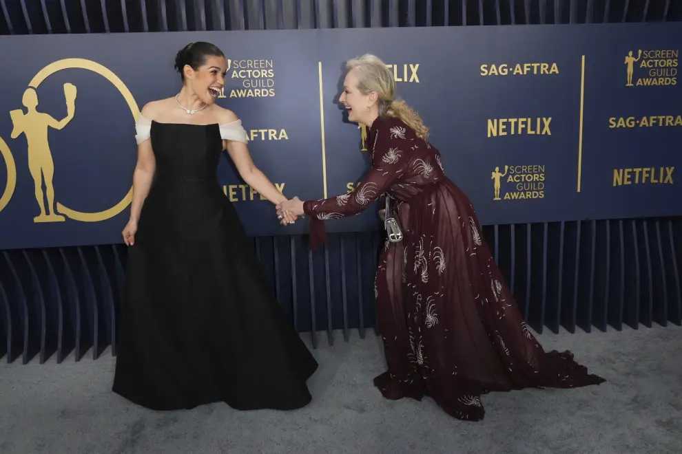 America Ferrera, left, and Meryl Streep arrive at the 30th annual Screen Actors Guild Awards on Saturday, Feb. 24, 2024, at the Shrine Auditorium in Los Angeles. (Photo by Jordan Strauss/Invision/AP)

Associated Press/LaPresse
Only Italy and Spain