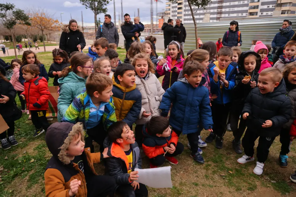 Movilización de las familias del colegio Ana María Navales de Zaragoza.