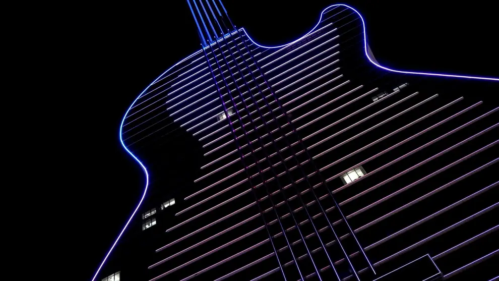 El Guitar Hotel de Florida de Miami, tuvo colaboración aragonesa de la empresa Oboria Digital en las luminarias en 2021.