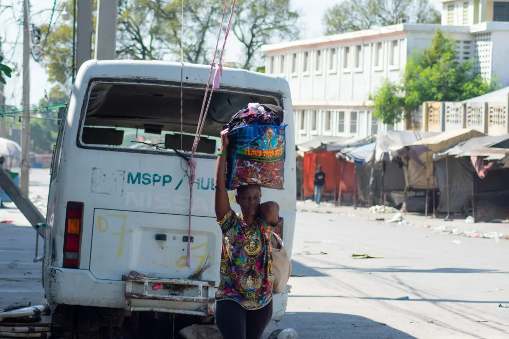 Tiroteos esporádicos, saqueos e incertidumbre en Haití