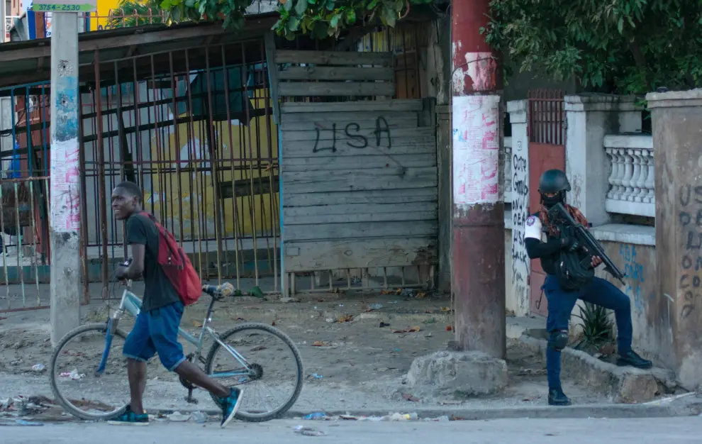 Tiroteos esporádicos, saqueos e incertidumbre en Haití
