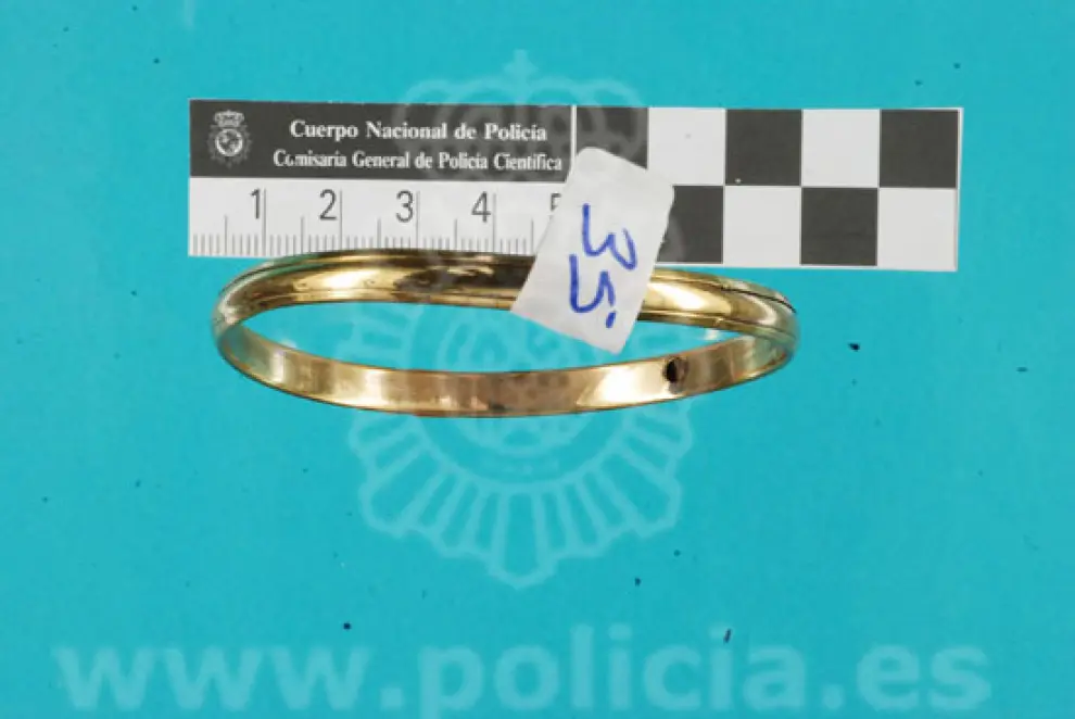 Anillos recuperados en operaciones en Zaragoza que la Policía Nacional expone en su web.