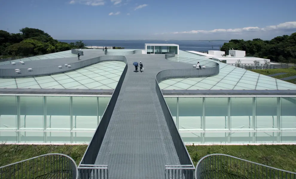 El Museo de Arte de Yokosuka, diseñado por Riken Yamamoto, en Yokosuka, Japón