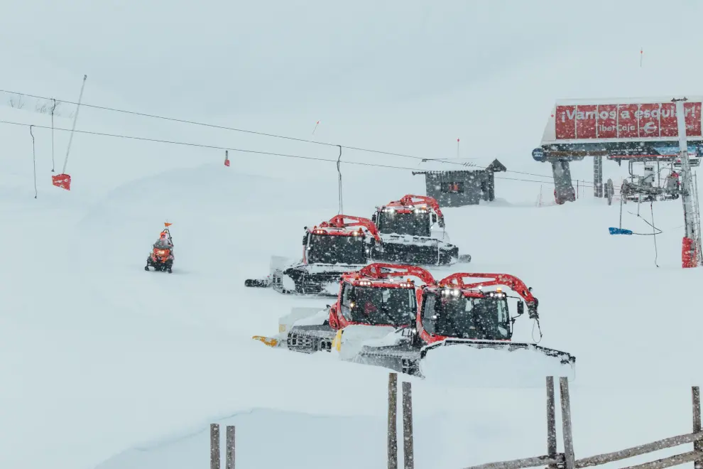 Estación de esquí de Candanchú este domingo.
