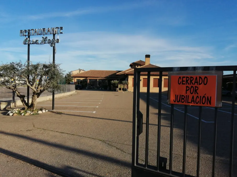 Casa Royo, en la carretera de Logroño de Zaragoza, cierra sus puertas