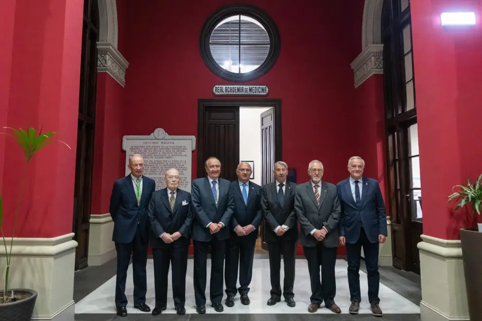 Conferencia del notario Honorio Romero en la Academia de Medicina del Paraninfo de Zaragoza