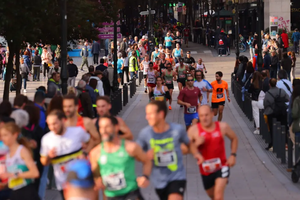 Unos de 3.100 corredores participan este domingo en una prueba que alcanza ya su 26ª  edición.
